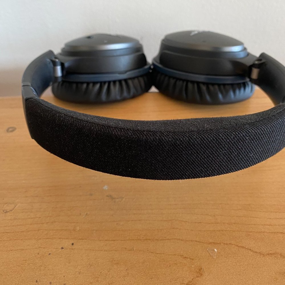 Bose QuietComfort 25 Wired Noise Cancelling Headphones - Picture 10 of 13
